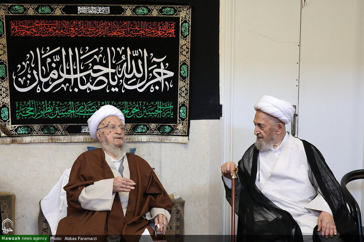 مراسم عزاء يوم عاشوراء في مكتب آية الله العظمى مكارم الشيرازي