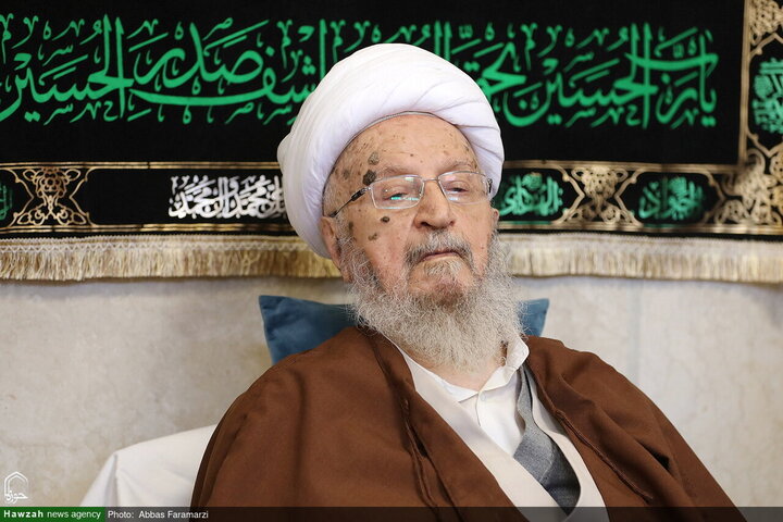مراسم عزاء يوم عاشوراء في مكتب آية الله العظمى مكارم الشيرازي