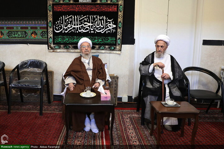 مراسم عزاء يوم عاشوراء في مكتب آية الله العظمى مكارم الشيرازي