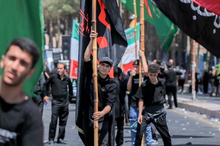 تصاویر| مراسم عزاداری روز عاشورا در بیرجند