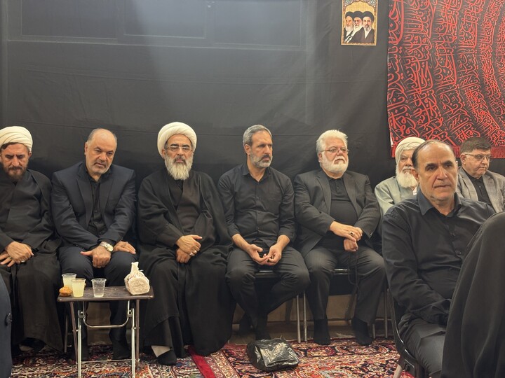 تصاویر / مراسم عزاداری سالار شهیدان در بیت مرحوم آیت الله العظمی فاضل لنکرانی