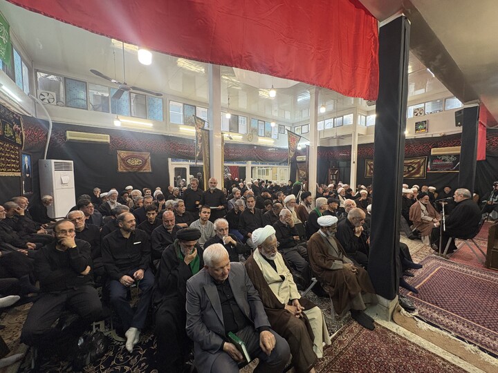 تصاویر / مراسم عزاداری سالار شهیدان در بیت مرحوم آیت الله العظمی فاضل لنکرانی