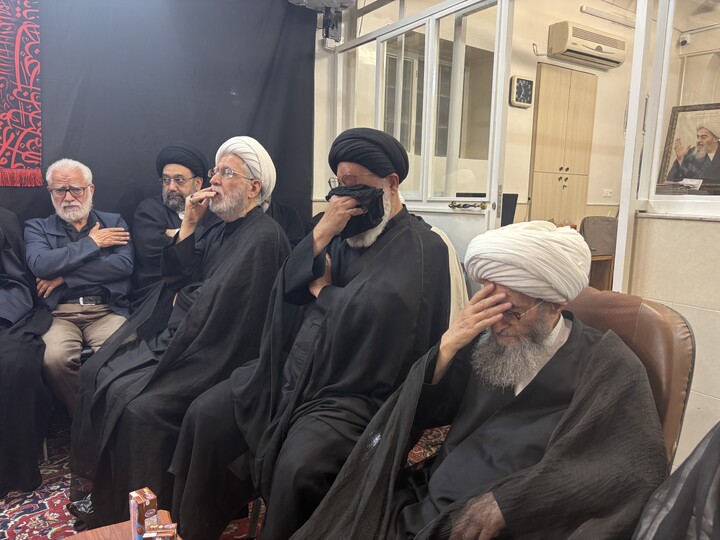 تصاویر / مراسم عزاداری سالار شهیدان در بیت مرحوم آیت الله العظمی فاضل لنکرانی