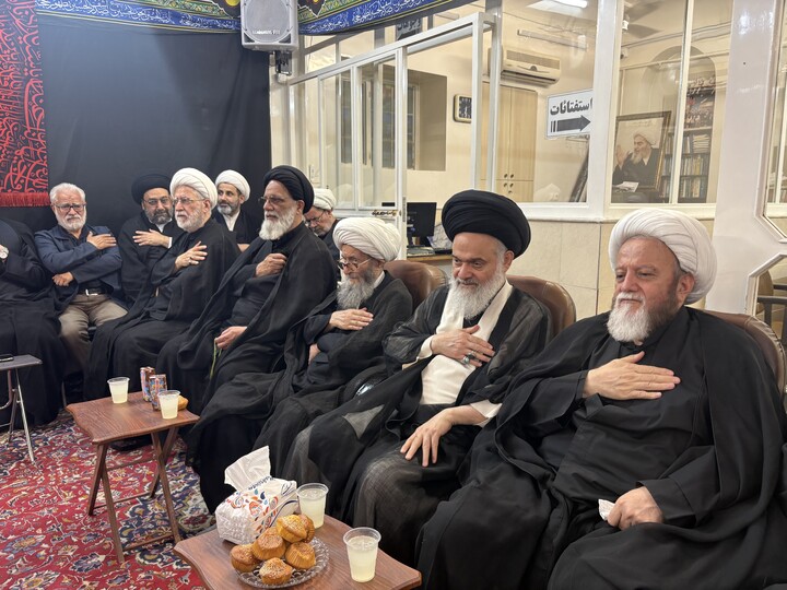 تصاویر / مراسم عزاداری سالار شهیدان در بیت مرحوم آیت الله العظمی فاضل لنکرانی