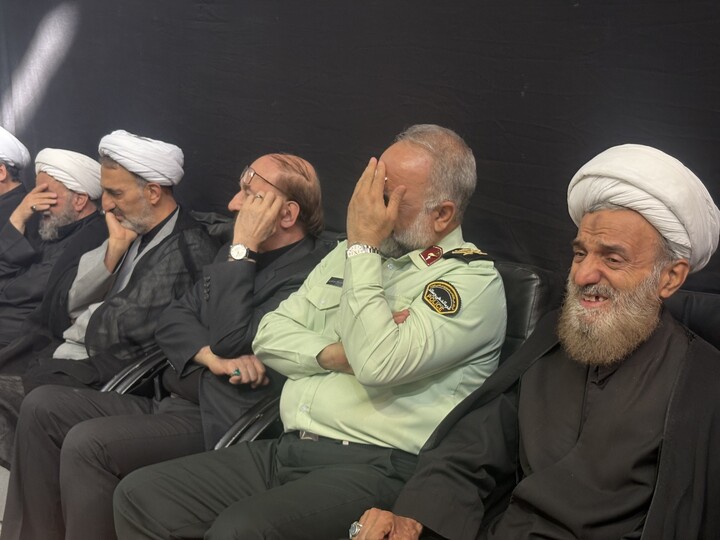 تصاویر / مراسم عزاداری روز عاشورا در بیت آیت الله العظمی سبحانی