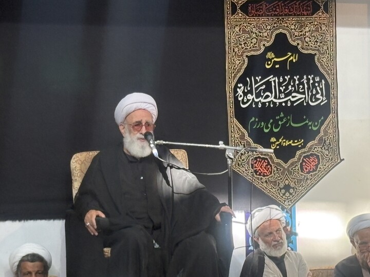 تصاویر / مراسم عزاداری روز عاشورا در بیت آیت الله العظمی سبحانی