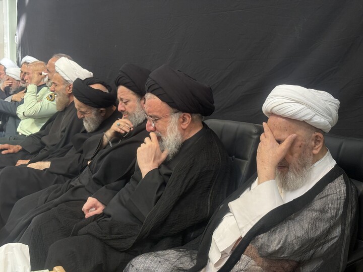 تصاویر / مراسم عزاداری روز عاشورا در بیت آیت الله العظمی سبحانی