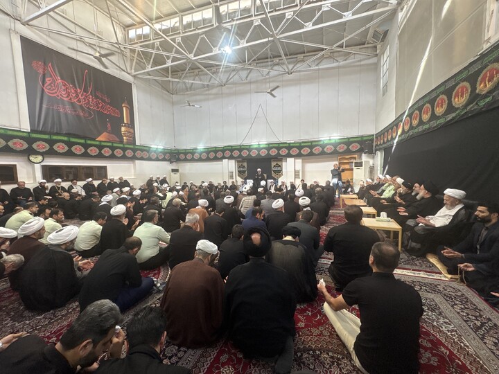تصاویر / مراسم عزاداری روز عاشورا در بیت آیت الله العظمی سبحانی