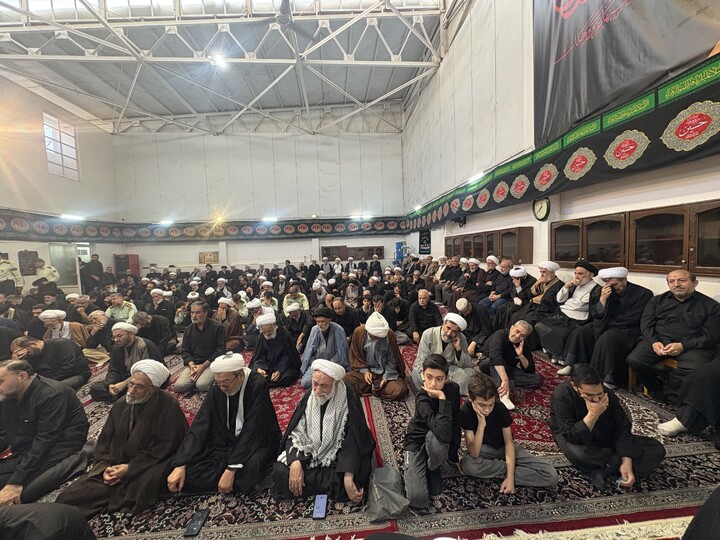 تصاویر / مراسم عزاداری روز عاشورا در بیت آیت الله العظمی سبحانی