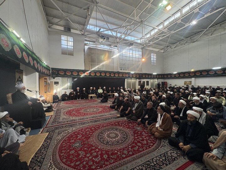 تصاویر / مراسم عزاداری روز عاشورا در بیت آیت الله العظمی سبحانی