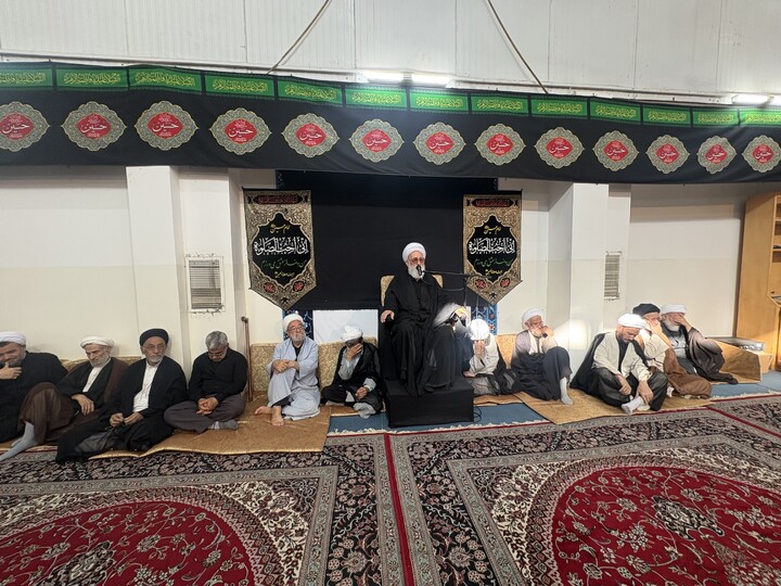 تصاویر / مراسم عزاداری روز عاشورا در بیت آیت الله العظمی سبحانی