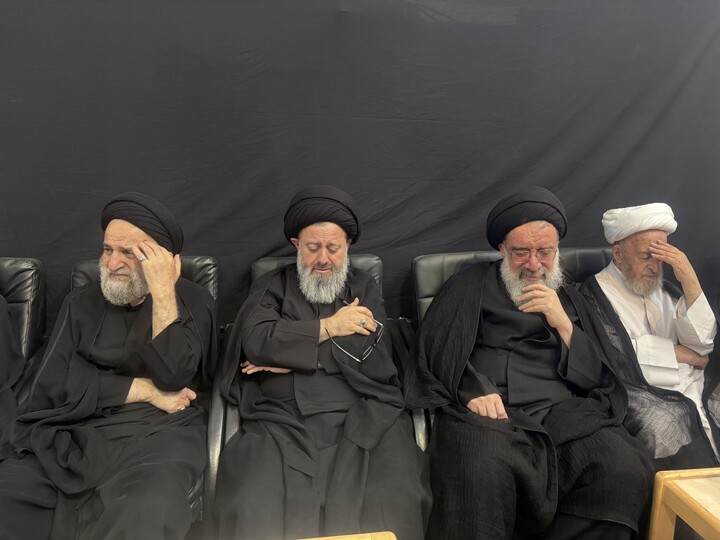 تصاویر / مراسم عزاداری روز عاشورا در بیت آیت الله العظمی سبحانی