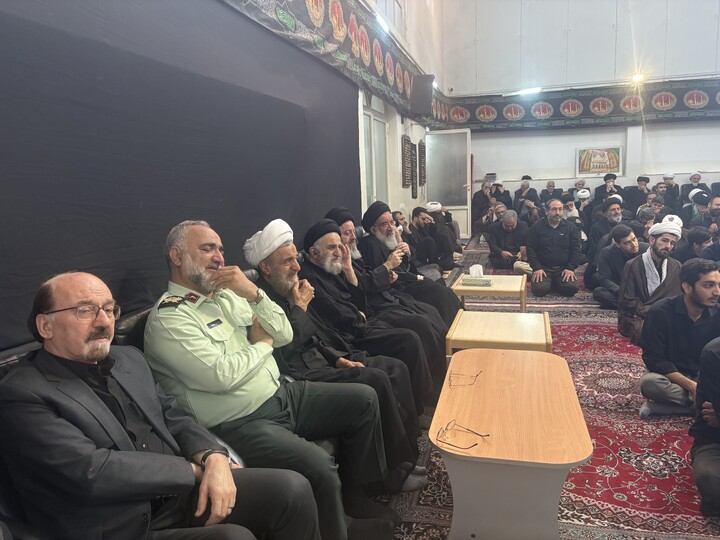 تصاویر / مراسم عزاداری روز عاشورا در بیت آیت الله العظمی سبحانی