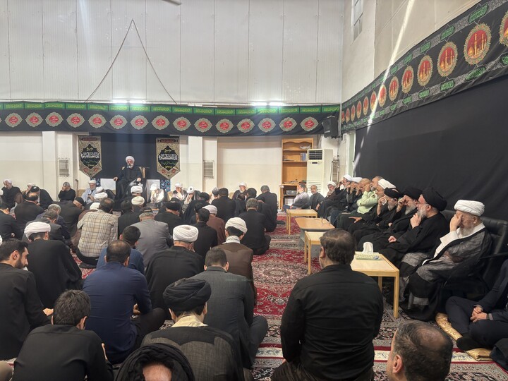 تصاویر / مراسم عزاداری روز عاشورا در بیت آیت الله العظمی سبحانی