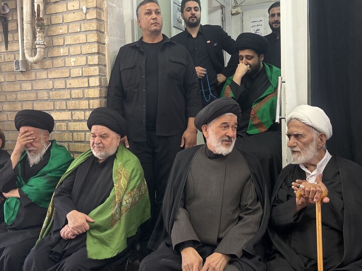 تصاویر / مراسم عزاداری روز عاشورا در بیت آیت الله العظمی سیستانی