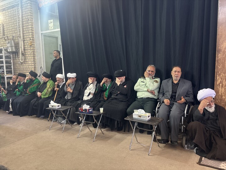 تصاویر / مراسم عزاداری روز عاشورا در بیت آیت الله العظمی سیستانی