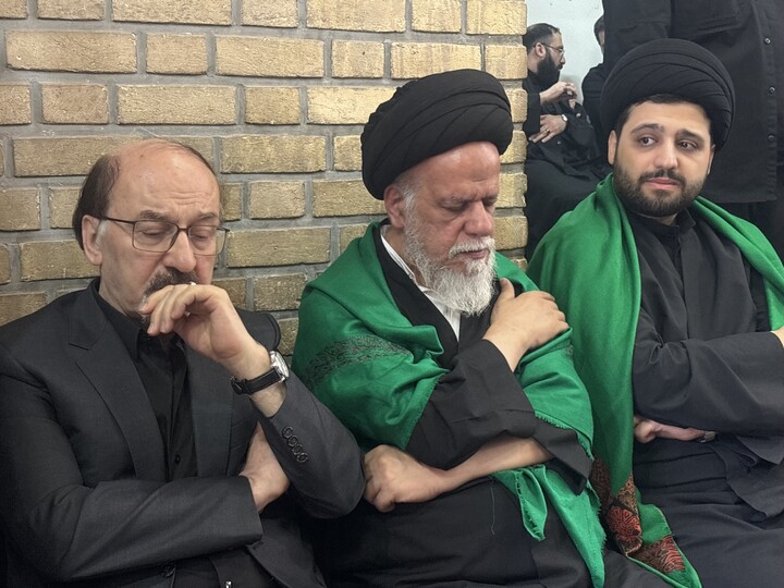 تصاویر / مراسم عزاداری روز عاشورا در بیت آیت الله العظمی سیستانی