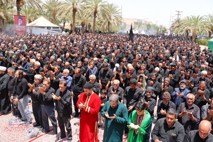 اقامه نماز ظهر عاشورا در شهرستان بافق