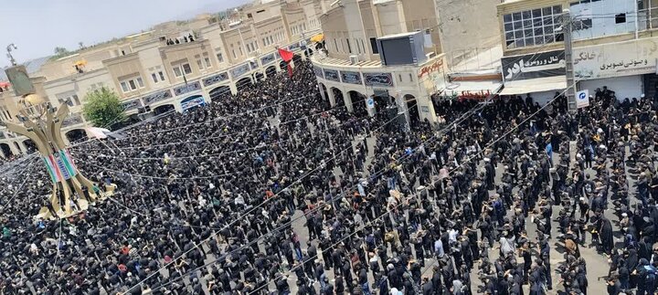 تصاویر/ عزاداری و نماز روز عاشورا در بم