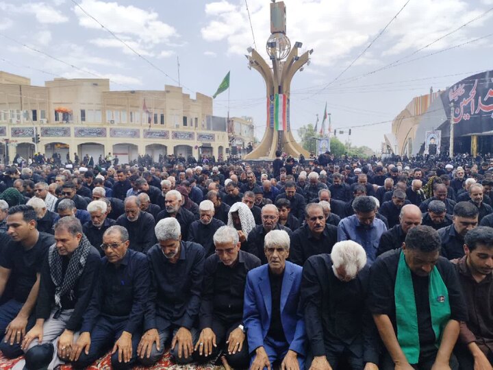 تصاویر/ عزاداری و نماز روز عاشورا در بم