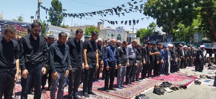 تصاویر/ اقامه نماز ظهر عاشورا در شهرستان قروه