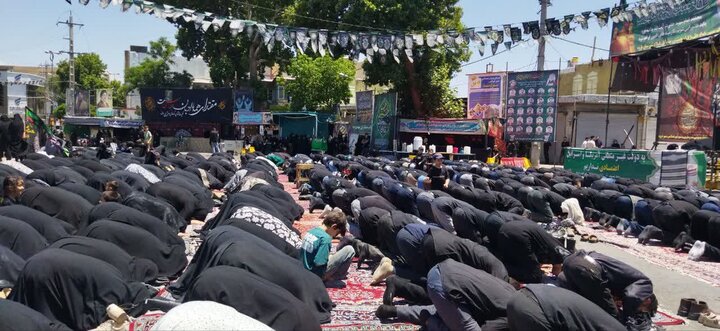 تصاویر/ اقامه نماز ظهر عاشورا در شهرستان قروه