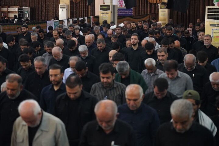 تصاویر/ نماز ظهر عاشورا در بوشهر