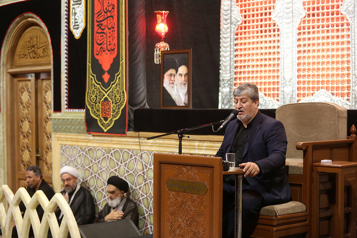 حضور پرشور بانوان عزادار در جوار حرم کریمه اهلبیت (س) همزمان با روز عاشورا