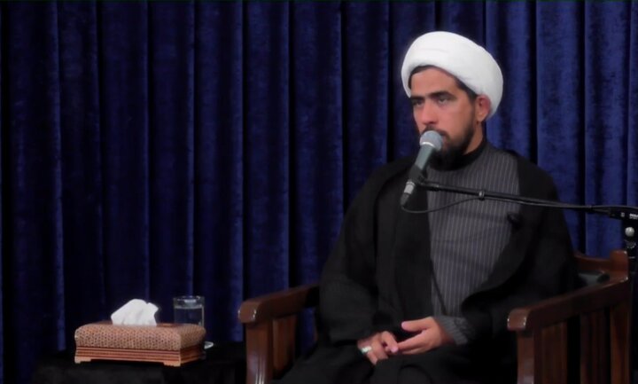 اشک بر امام حسین(ع) سرمایه نجات انسان است / محبت سیدالشهدا(ع) هرگز از دل مؤمنان خاموش نمی‌شود