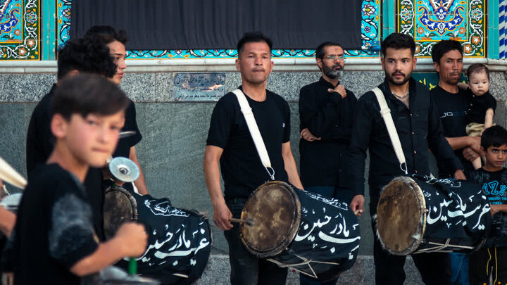 سوگواره هیئت سادات بنی الزهرا (اتباع)و العطش(سقایی) در حرم مطهرهلال بن علی (ع)