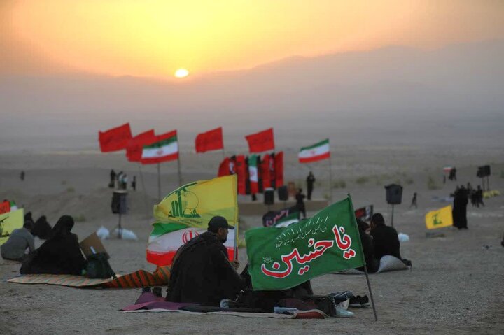 تصاویر/ آیین «عزاداری در صحرا» در کویر خوریان سمنان