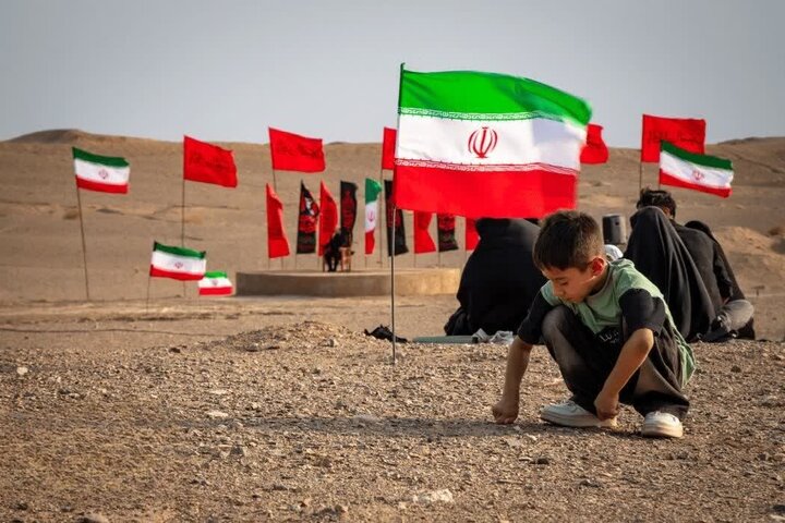 تصاویر/ آیین «عزاداری در صحرا» در کویر خوریان سمنان