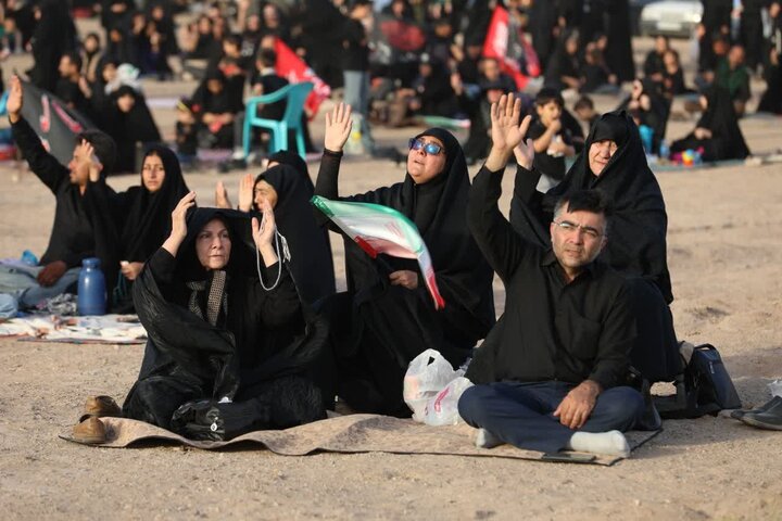 تصاویر/ آیین «عزاداری در صحرا» در کویر خوریان سمنان