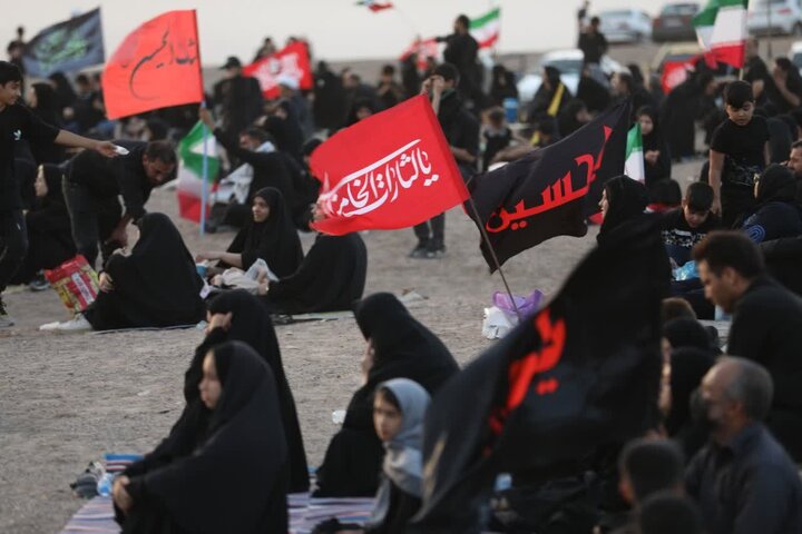 تصاویر/ آیین «عزاداری در صحرا» در کویر خوریان سمنان