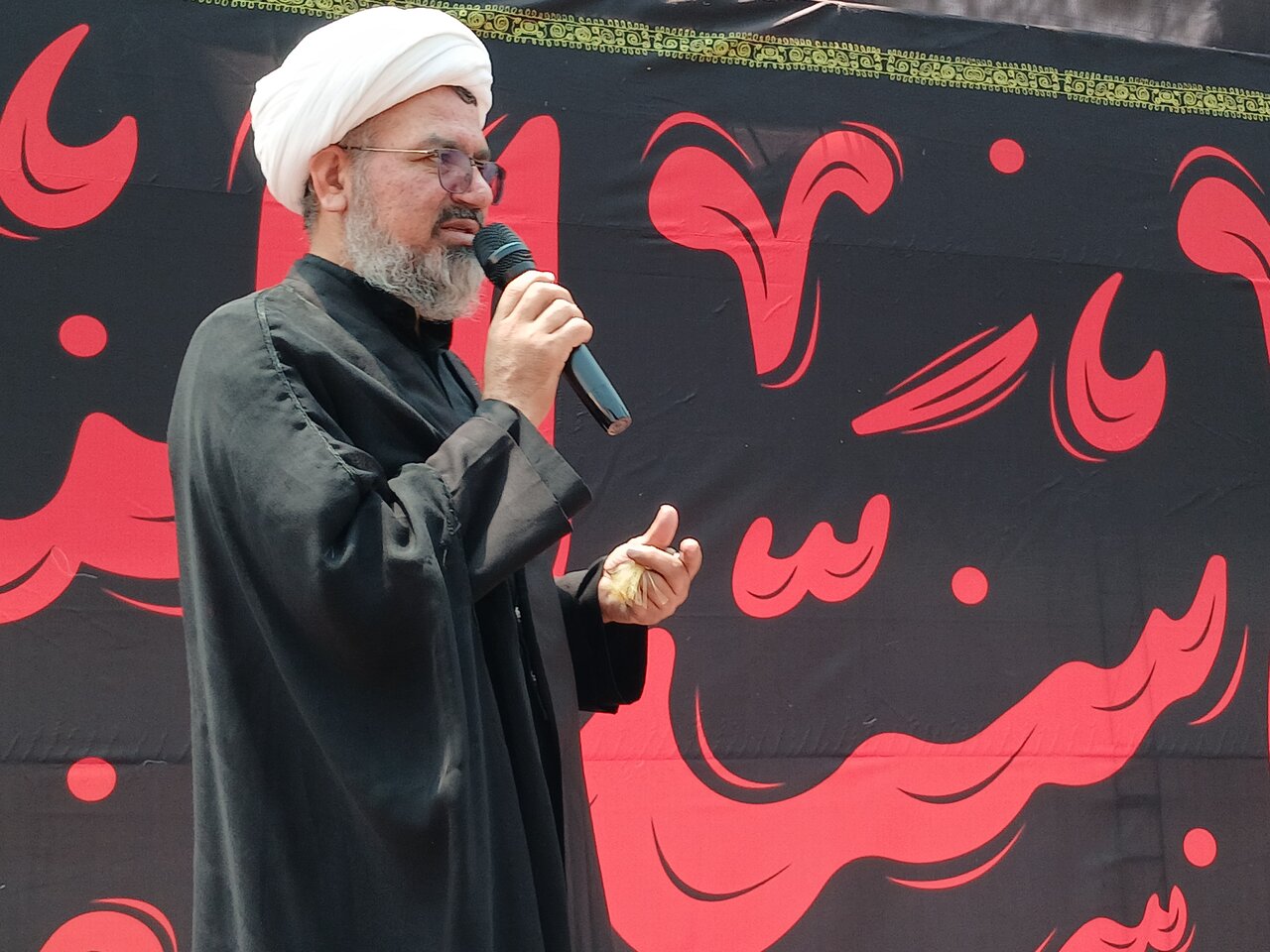 فرهنگ یزیدی امروز هم در قالب نظام سلطه ادامه دارد/ قدرت‌های استکباری ادامه‌دهنده فرهنگ یزیدی هستند