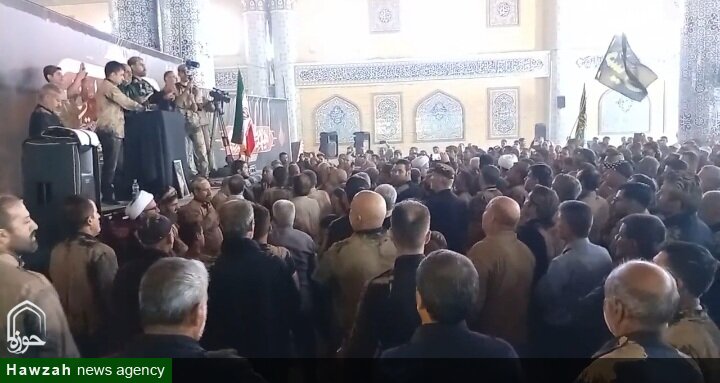 فیلم | سینه زنی عزاداران حسینی روز عاشورا مصلای الغدیرخرم آباد