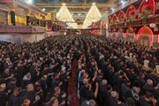 تصاویر/ کربلائے معلی میں شب عاشور کے پرسوز مناظر، عزاداری، عبادت، مجالس، نوحہ و سینہ زنی میں عزاداروں نے شب گزاری