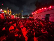 تصاویر/کراچی پاکستان میں شبِ عاشور کی مجلسِ عزاء/ہر طرف رقت آمیز مناظر