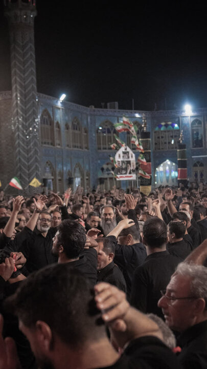 تصاویر/ مراسم عزاداری شامگاه عاشورای حسینی بزرگترین و پر جمعیت ترین هیئات مذهبی آران و بیدگل  در نجف ایران