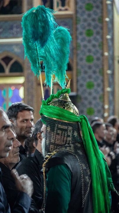 تصاویر/ مراسم عزاداری شامگاه عاشورای حسینی بزرگترین و پر جمعیت ترین هیئات مذهبی آران و بیدگل  در نجف ایران
