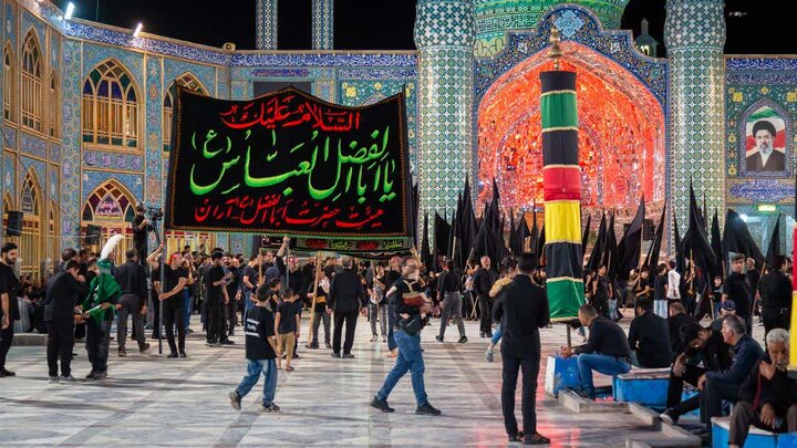 تصاویر/ مراسم عزاداری شامگاه عاشورای حسینی بزرگترین و پر جمعیت ترین هیئات مذهبی آران و بیدگل  در نجف ایران
