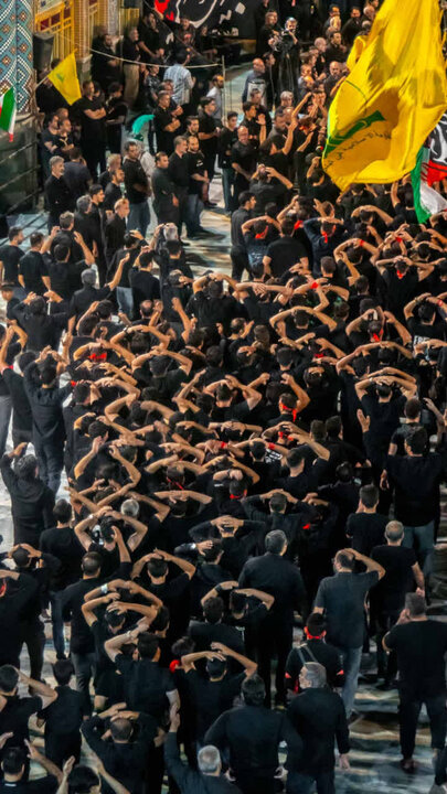 تصاویر/ مراسم عزاداری شامگاه عاشورای حسینی بزرگترین و پر جمعیت ترین هیئات مذهبی آران و بیدگل  در نجف ایران