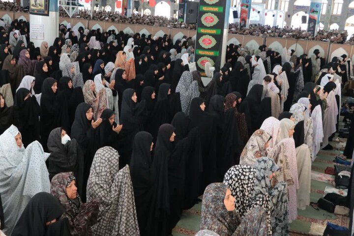 تصاویر/ اقامه نمازجمعه شهر کرمان