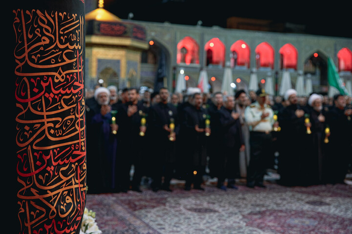 تصاویر/ مراسم شام غریبان امام حسین (علیه‌السلام) در حرم مطهر رضوی