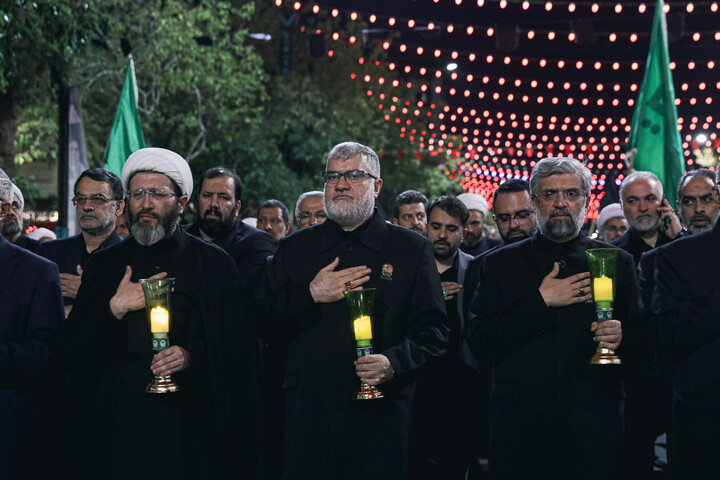 تصاویر/ مراسم شام غریبان امام حسین (علیه‌السلام) در حرم مطهر رضوی