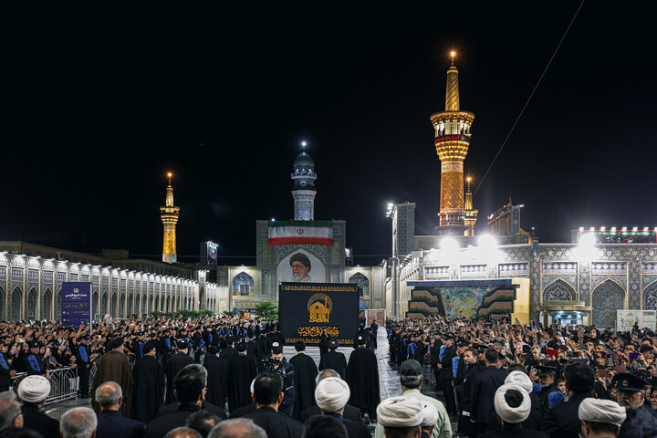 تصاویر/ مراسم شام غریبان امام حسین (علیه‌السلام) در حرم مطهر رضوی