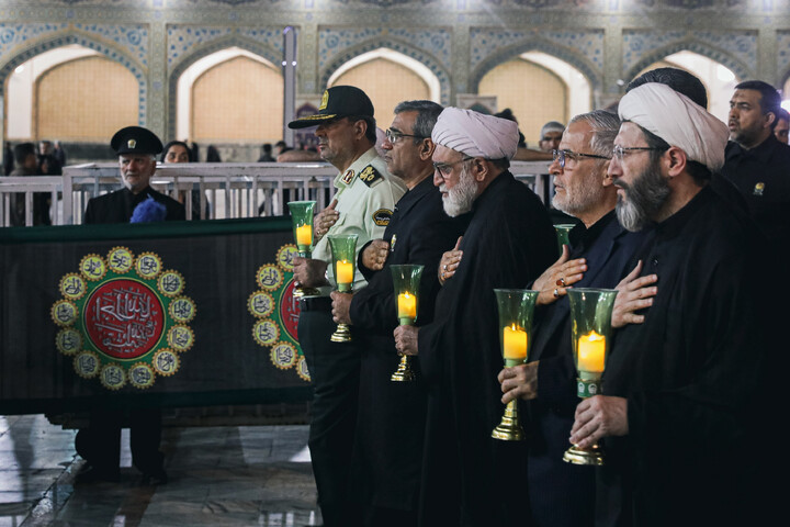 تصاویر/ مراسم شام غریبان امام حسین (علیه‌السلام) در حرم مطهر رضوی
