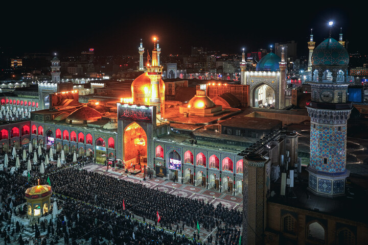تصاویر/ مراسم شام غریبان امام حسین (علیه‌السلام) در حرم مطهر رضوی