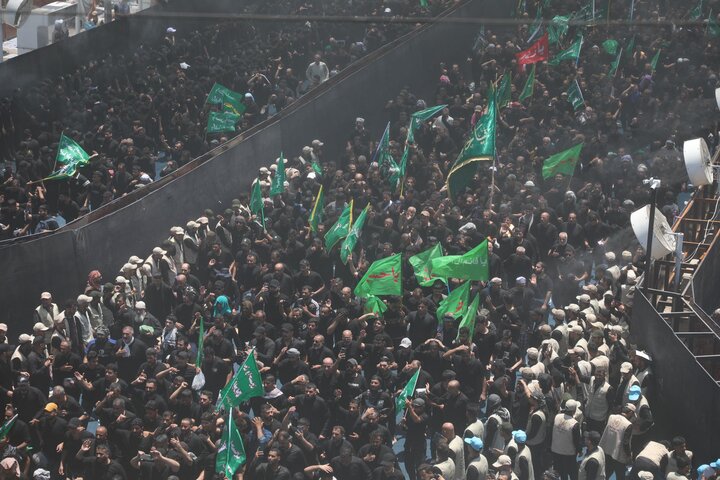 ملايين المعزّين يشاركون في "ركضة طويريج" في كربلاء