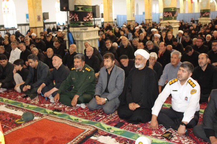 تصاویر/ برگزاری نماز عبادی سیاسی جمعه در بناب